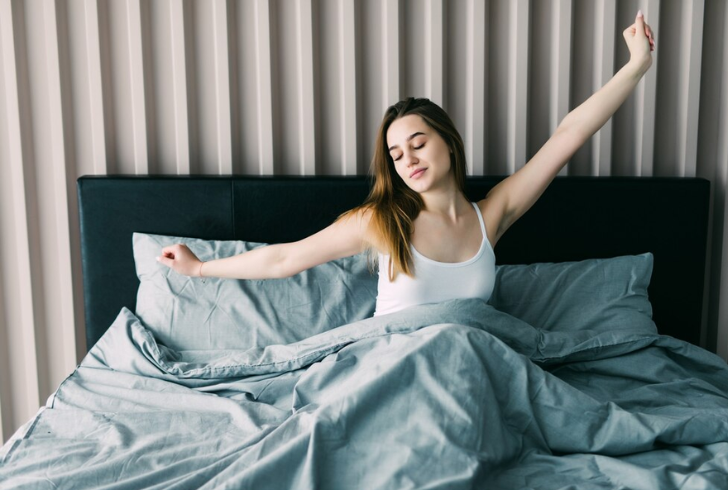 Determining what time should you wake up depends on your sleep needs and lifestyle.